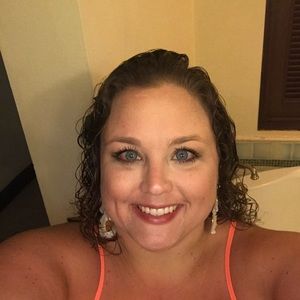 Meet your Posher, Meaghan